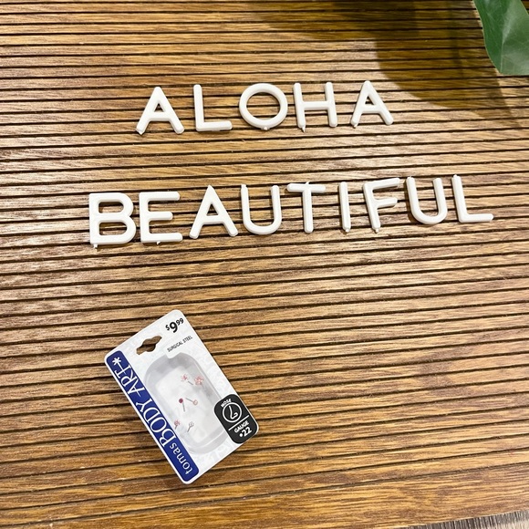 Jewelry - NIP Nose Studs